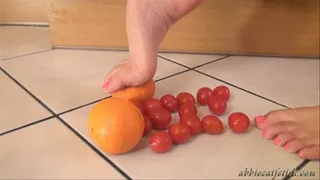 Tiffany crushing orange&tomatoe..!