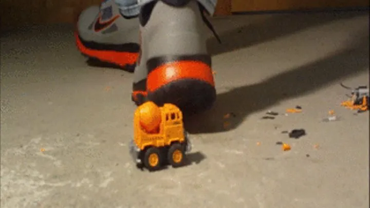 Tramping and Crushing an Toycar 75