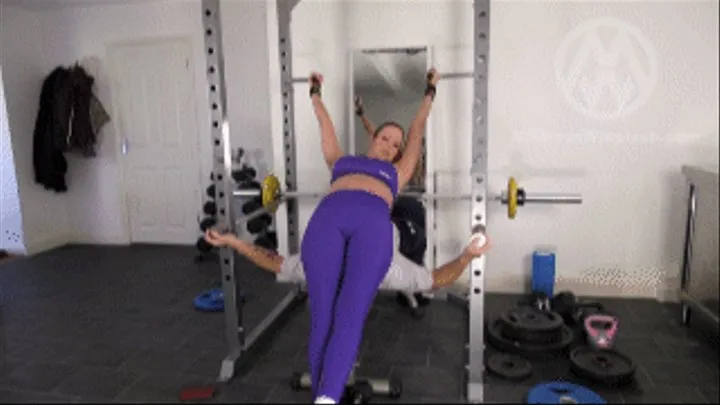 Nikki Facesits a guy in the gym WL1544
