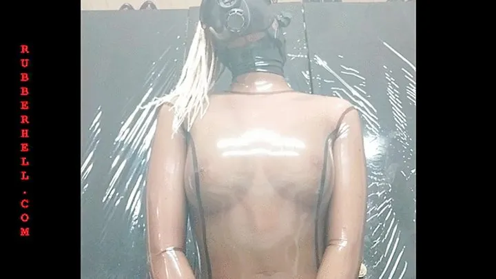 Blowjob in smoky black latex #25