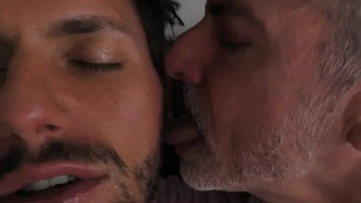 Hot Gay Kissing Fetish 29 - Joey Phillippe - Richard Lennox - Manpuppy