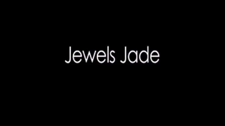 Hotwife Jewels Jade Fucks A Hung Bull