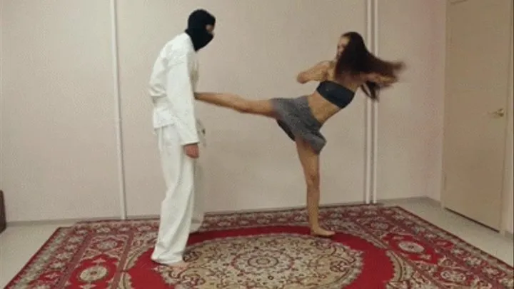 Home terror. Housewife vs ninja.