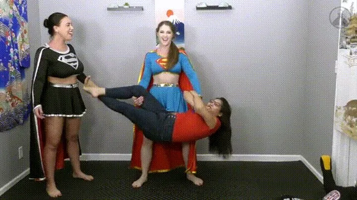 Hero & villain lift damsel - Lucie Yang, Megan Jones & TerraMizu