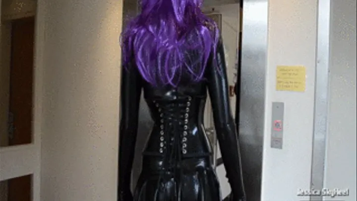 Going out with femmask and complete in latex