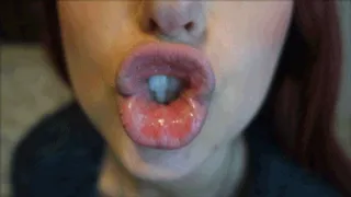 Fish Lips - Luna Lain