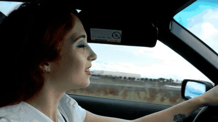 Smoking & Speeding - Luna Lain