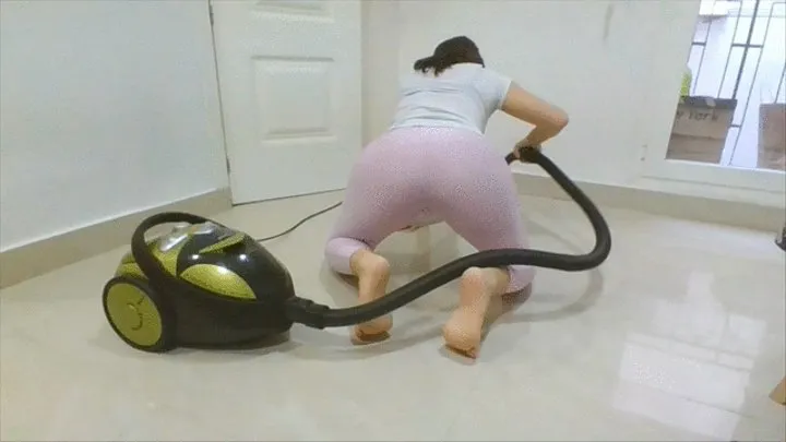 sefl pleasure with vacuum cleaner