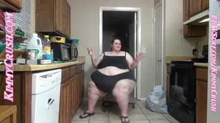 SSBBW Cleans Kitchen