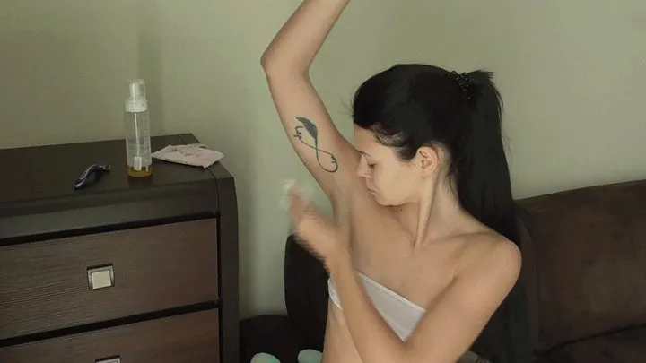 Smelly armpits is horrible( x720 HD)MOV