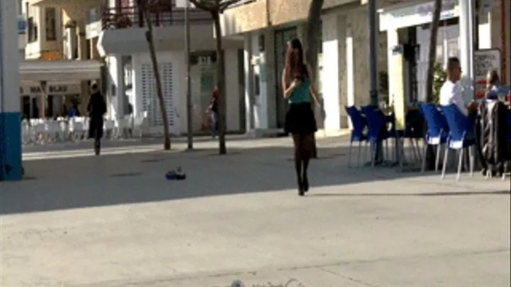 Latina girl spied in the street