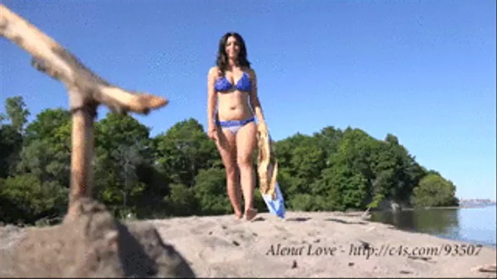 Alena Beach Snack Vore 2 POV