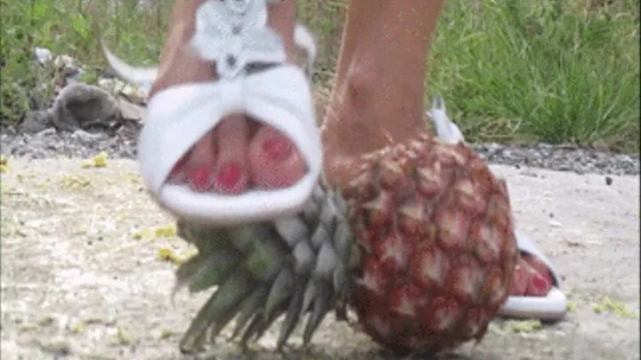 Stomping pinapple1 1