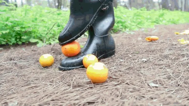 Walking on Scattered Oranges