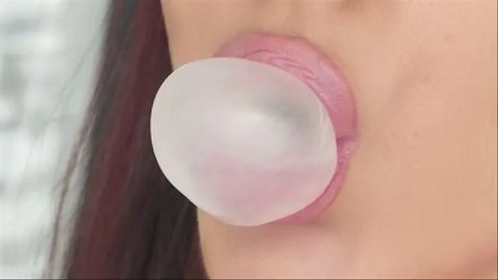 Blowing Gum Bubbles ~ Sweet Maria