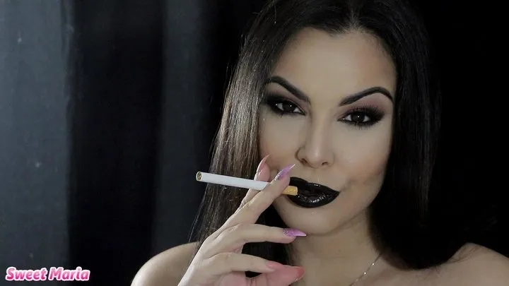 Smokey black kisses ~ Sweet Maria