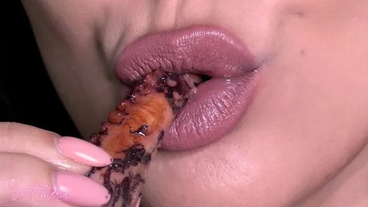 Tasty octopus legs! Mouth fetish ~ Sweet Maria