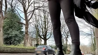 Black leggings by the road wetting peeing