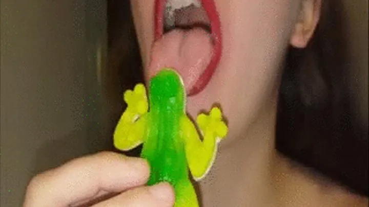 Gummy Frog Swallowing