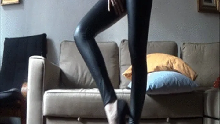 STUNNING LEATHER LEGS