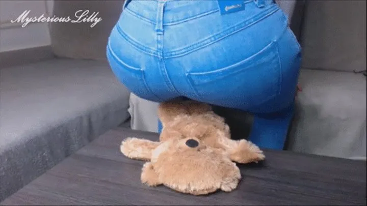 Teddy bear buttcrush