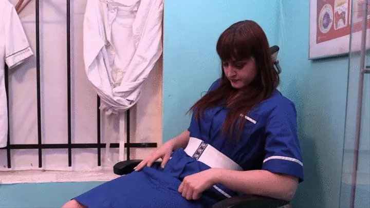 VIVIENNE L'AMOUR - HOSPITAL ORDERLY SNIFFING THE NURSES SHOES THEN WORSHIPPING HER FEET