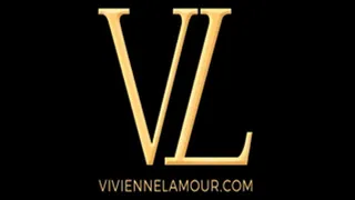 VIVIENNE L'AMOUR - Lounge With The Queen