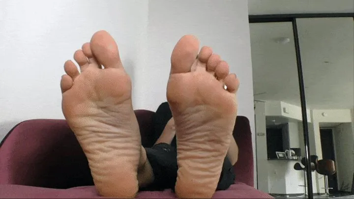 Ignored With My Soles In Your Face feat Janira Wolfe