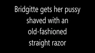 Pussy shaving deluxe