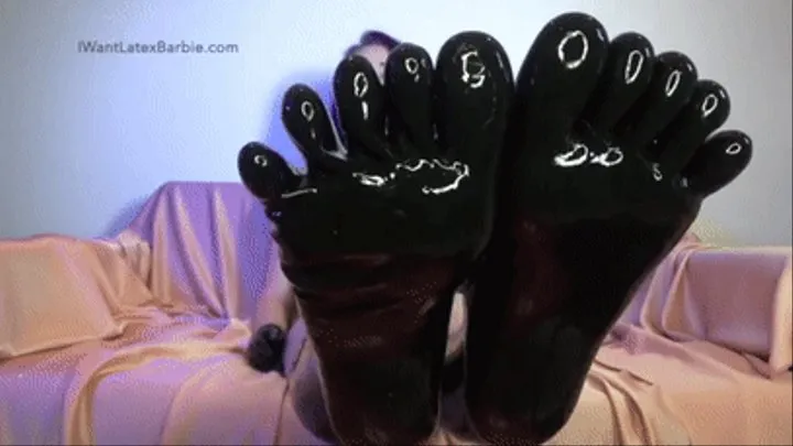 Lickable Latex Toes