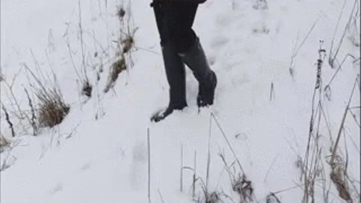 Rubber boots in snow and water