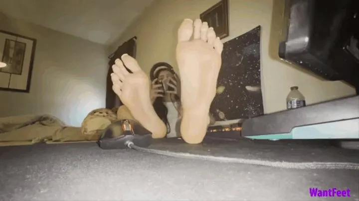 Sierra Gamer Feet