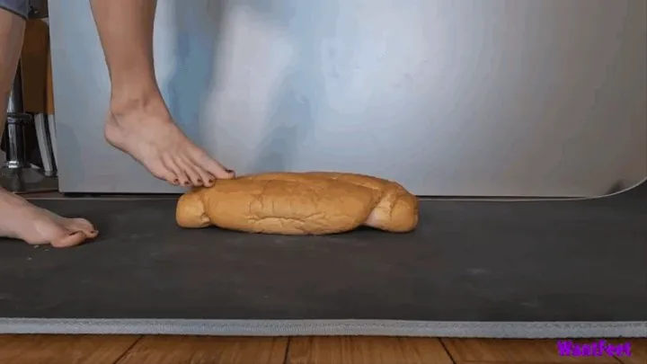 Petite Feet Bread Crush