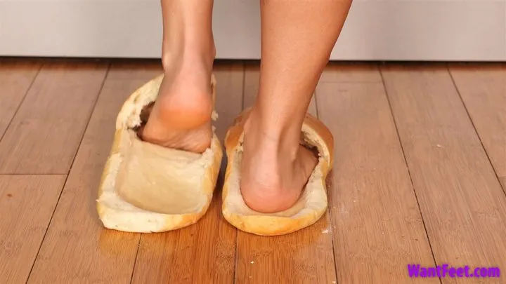 Comfortable Bread Slippers