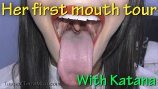 Her first mouth tour - Katana Kombat