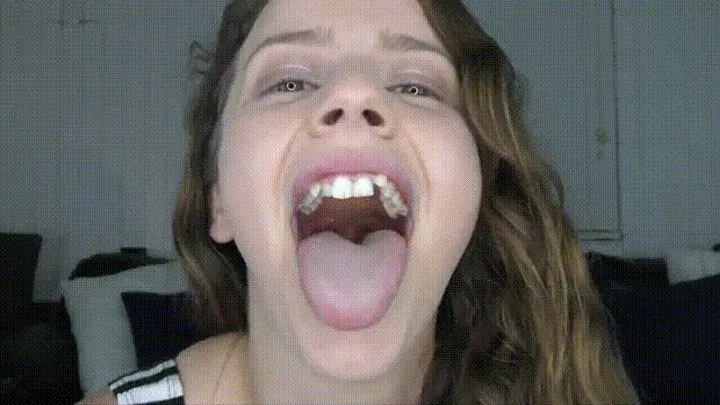 Worship My Mouth - Luna Vera