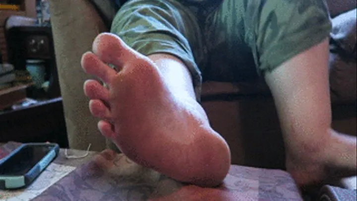 dirty dirty feet need cleaned