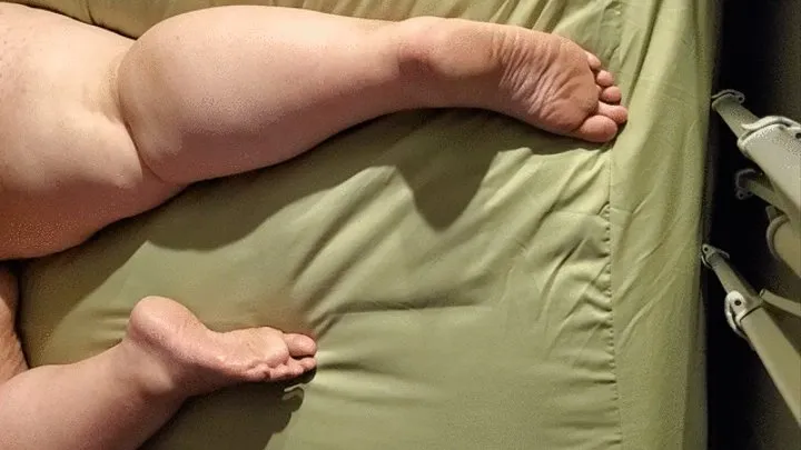 Napping Bbw feet and legs on mint sheets Part4