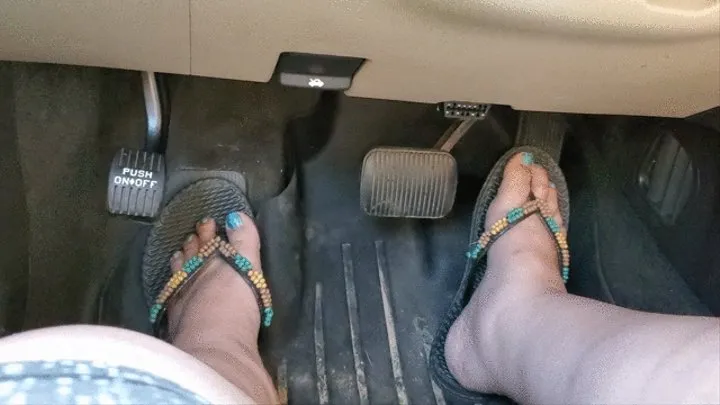 Cracking toes while driving