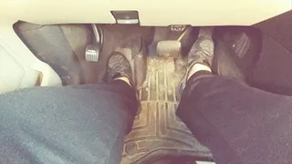 Short drive with slipping off one shoe
