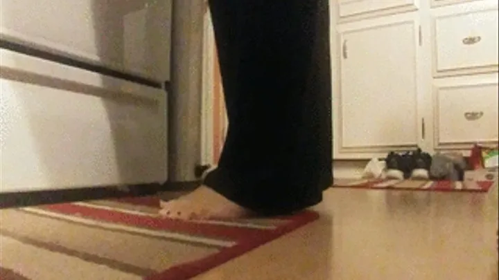 Feet voyeur- BBW going about morning kitchen routine