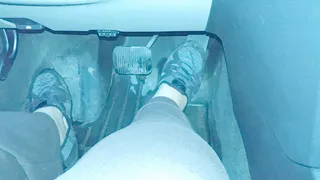 Sneaker driving in winter