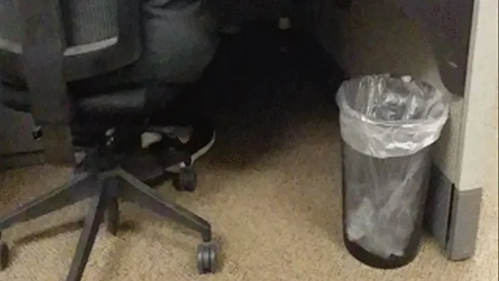 Office Barefoot Voyeur pt1