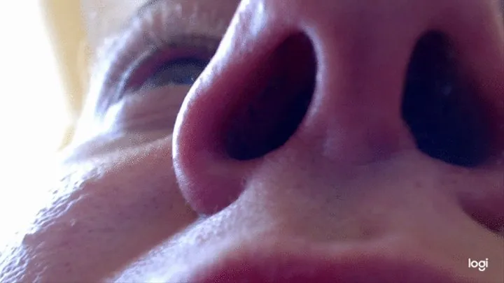 4 minutes my noseholes in big extreme close up