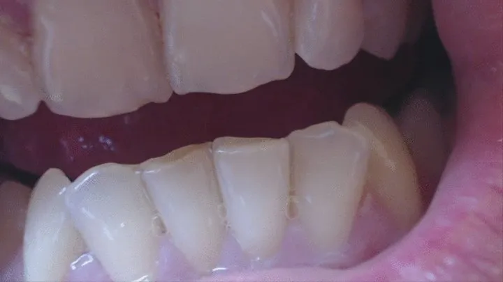 2 minutes with white teeth in extremly close up to cam