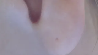 7 minutes earlobe in extremly close up