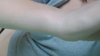 4 minutes skinny wrists to cam