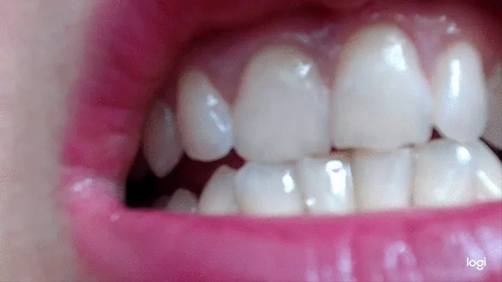 My nice teeth in close up to cam