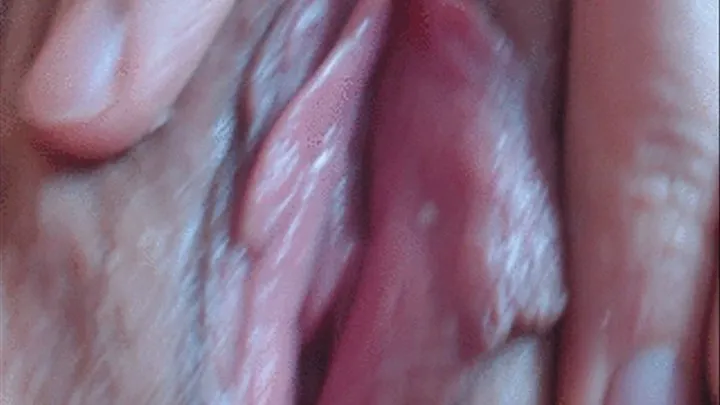 2 minutes close up of my pussy