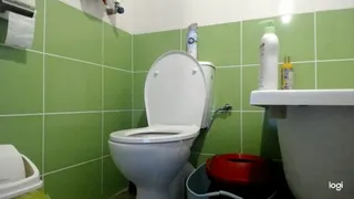 3 minutes toilet things on toilet